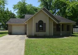 Foreclosure Listing in TAFT AVE HOLLANDALE, MS 38748