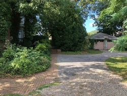 Foreclosure Listing in PINE ST LINDENHURST, NY 11757