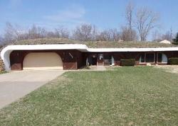 Foreclosure Listing in SW 33RD ST TOPEKA, KS 66614