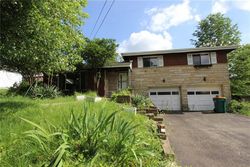  Pinecrest Dr, Pittsburgh PA
