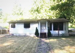 Foreclosure Listing in PERRY AVE NE BREMERTON, WA 98310