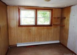 Foreclosure Listing in LAUREL HILL AVE NORWICH, CT 06360
