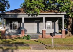 Foreclosure Listing in S BAKER ST GLENNVILLE, GA 30427