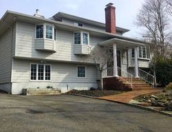 Foreclosure Listing in ARBOR LN HAMPTON BAYS, NY 11946