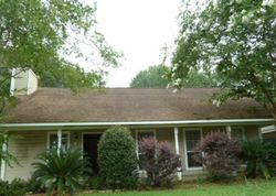 Foreclosure Listing in ROBLE AVE GREENWELL SPRINGS, LA 70739