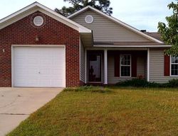 Foreclosure Listing in SOFTWIND LN HOPE MILLS, NC 28348