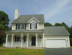 Foreclosure Listing in HIGHWOOD CIR COLCHESTER, CT 06415