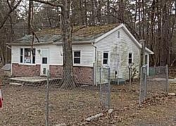 Foreclosure Listing in S BRYNWOOD DR BROWNS MILLS, NJ 08015