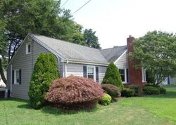  Laurel St, Trumbull CT