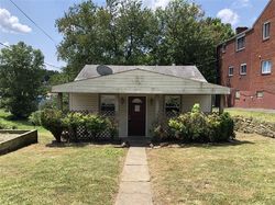  Rosecrest Dr, Monroeville PA