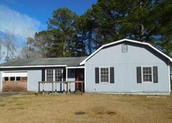 Foreclosure Listing in REDWOOD PL JACKSONVILLE, NC 28540