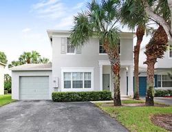  Stanley Ln, Fort Lauderdale FL