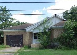 Foreclosure Listing in W WASHINGTON AVE NAVASOTA, TX 77868