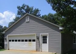 Foreclosure Listing in MOUNTAIN CUT RD APPOMATTOX, VA 24522