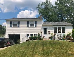 Foreclosure Listing in W MAIDEN LN SOMERDALE, NJ 08083