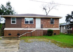 Foreclosure Listing in W TOBY ST GONZALES, LA 70737