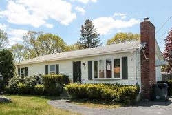 Foreclosure Listing in COLLINGWOOD DR WARWICK, RI 02886