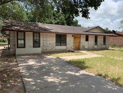  S Terrell St, Falfurrias TX