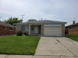 Foreclosure Listing in JULIANA AVE EASTPOINTE, MI 48021