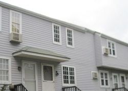  Scuppo Rd Unit F9, Danbury CT