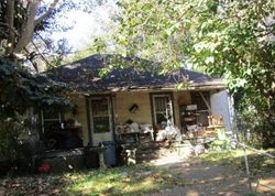 Foreclosure Listing in N 11TH AVE LAUREL, MS 39440