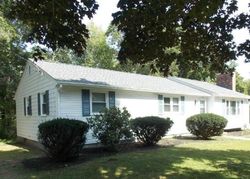 Foreclosure Listing in PINECREST DR NORTH KINGSTOWN, RI 02852