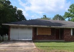 Foreclosure Listing in CARVER AVE LUMBERTON, MS 39455