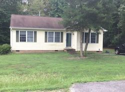  S Oaks Ave, Fredericksburg VA