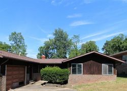 Foreclosure Listing in S QUEENS CT HUNTINGTON, WV 25705