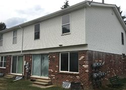 Foreclosure Listing in HIDDEN RIVERS DR N SOUTHFIELD, MI 48075