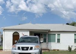Foreclosure Listing in NW POLLARD AVE LAWTON, OK 73507