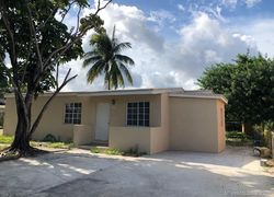  Nw 96th St, Miami FL
