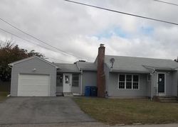 Foreclosure Listing in BROOKFIELD DR CRANSTON, RI 02920