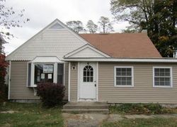 Foreclosure Listing in WILLOW LN GREENWOOD LAKE, NY 10925