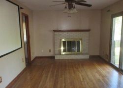 Foreclosure Listing in E MEADOW DR BOUND BROOK, NJ 08805