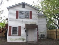 Foreclosure Listing in CENTRE AVE PORTSMOUTH, VA 23704