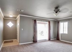 Foreclosure Listing in E 3RD ST BAKERSFIELD, CA 93307