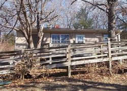 Foreclosure Listing in OAK POINT RD OZAWKIE, KS 66070