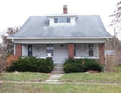  S 8th St, Terre Haute IN
