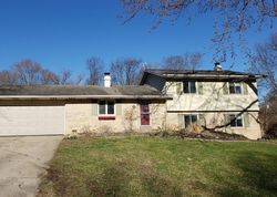 Foreclosure Listing in HILLY LN ELKHART, IN 46517