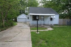 Center Rd, Eastlake OH