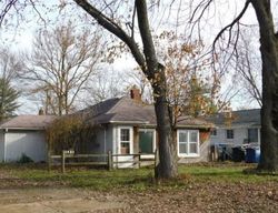 Foreclosure Listing in S LINVILLE AVE WESTLAND, MI 48186