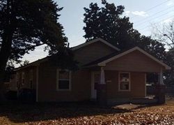 Foreclosure Listing in S 20TH ST CHICKASHA, OK 73018
