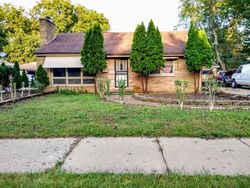  N Mcaree Rd, Waukegan IL