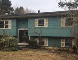  S Amundsen Ln, Suffern NY