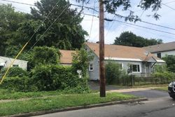  W Calthrop Ave, Syracuse NY