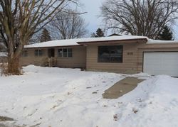 Foreclosure Listing in MERRILL ST SW HUTCHINSON, MN 55350