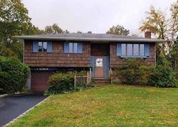 Foreclosure Listing in SANDY HOLLOW DR SMITHTOWN, NY 11787