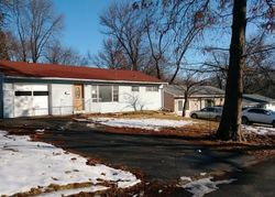  Mowbry Ln, Saint Louis MO
