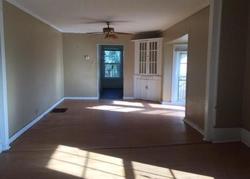 Foreclosure Listing in 1ST ST SW HICKORY, NC 28602